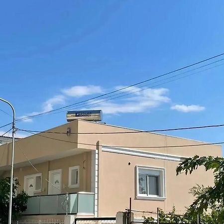 Villa Eden Breeze 2 Bedroom Apartment Σαράντα Εξωτερικό φωτογραφία