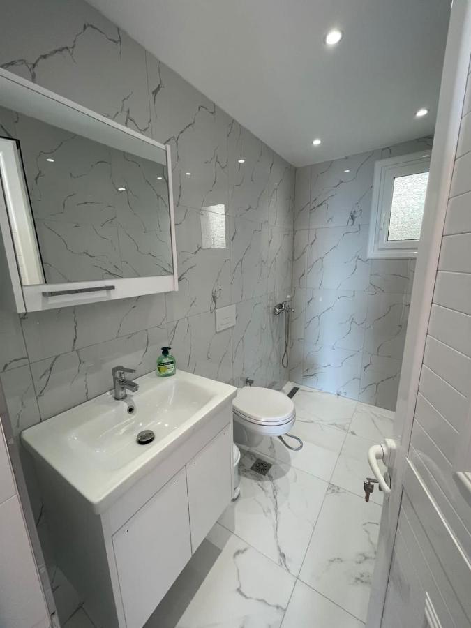 Villa Eden Breeze 2 Bedroom Apartment Σαράντα Εξωτερικό φωτογραφία